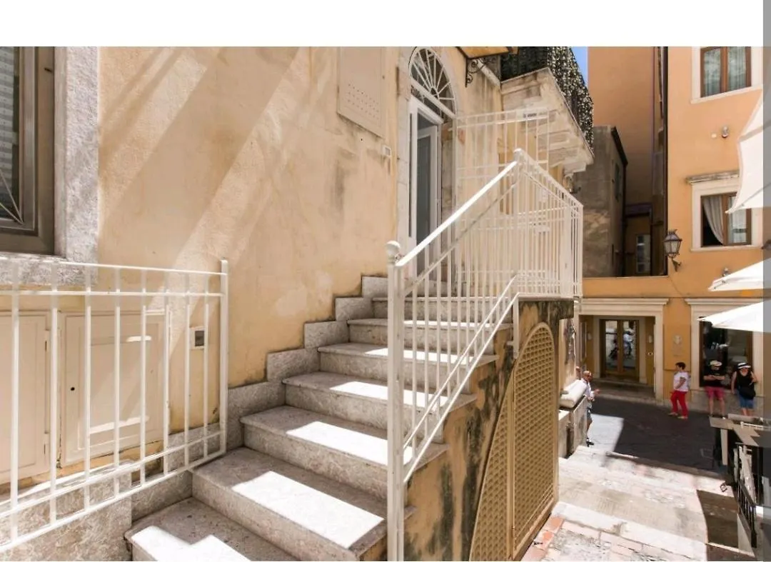 Casa Zaffiro Apartman Taormina